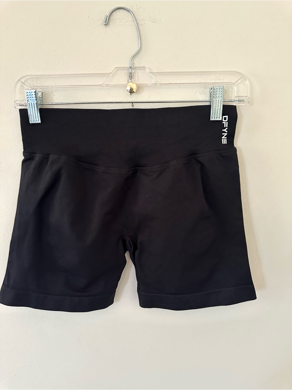 DFYNE activewear high waisted seamless shorts Women's Black High-Waist Active
